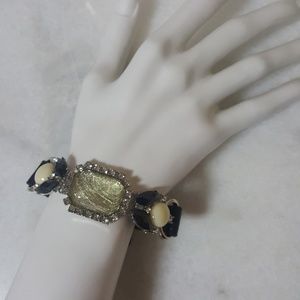 ✔Cream & Black Strap Bracelet